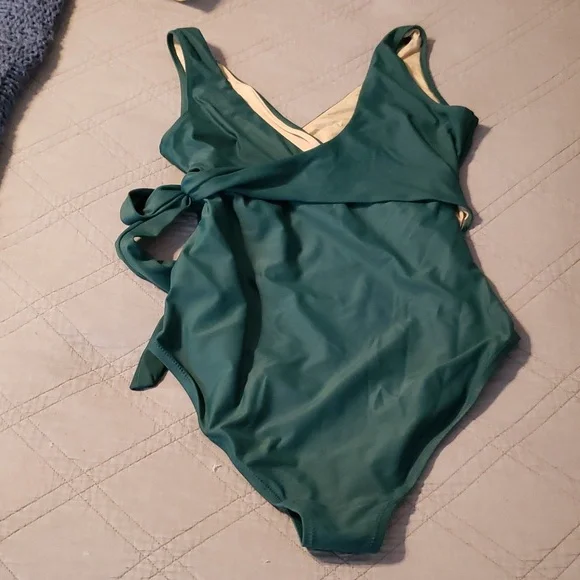 A Pea in the Pod Maternity Wrap Swimsuit Teal Green Medium - Picture 5 of 8